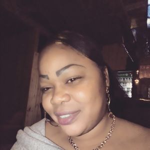 Meet your Posher, Latisha